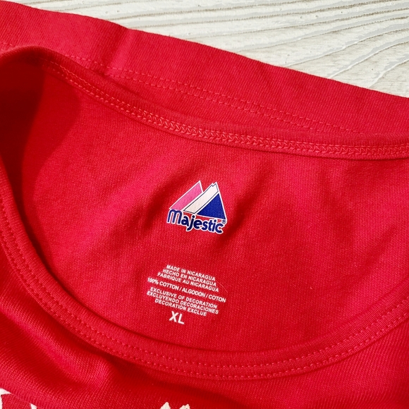 NWT Majestic Womens Detroit Red Wings Tshirts Size XL White NHL Lot of 2 - Picture 7 of 7